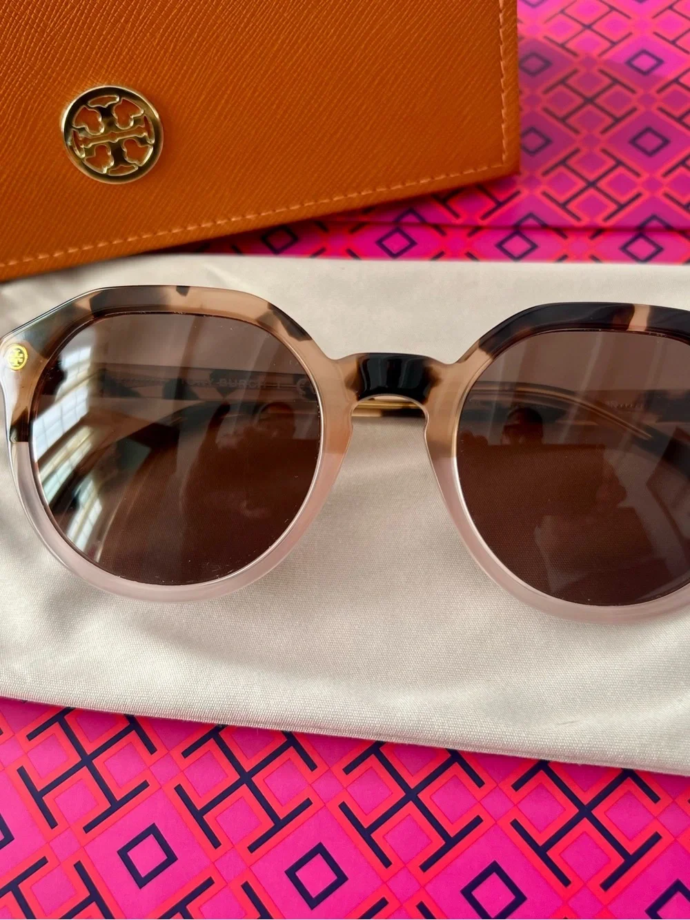 Tory Burch Classic Round/Cat-Eye Hybrid Style Sunglasses